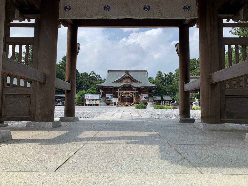 境内に大きな剣が祀られる 白鷺神社 栃木県上三川町 アルクモノ
